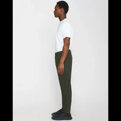 Chuck Regular Twill Chino Made Of Organic Cotton