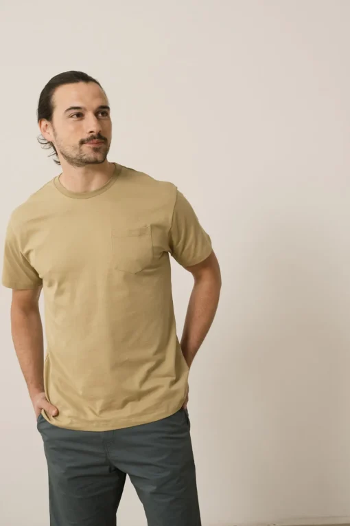 Pocket T-shirt Made Of Organic Cotton